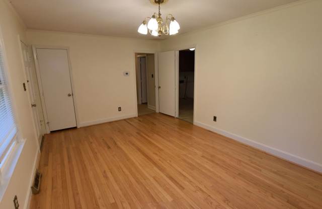 625 Powell Drive Gallery 4
