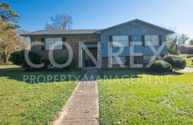 2525 Lancelot Drive Gallery 2