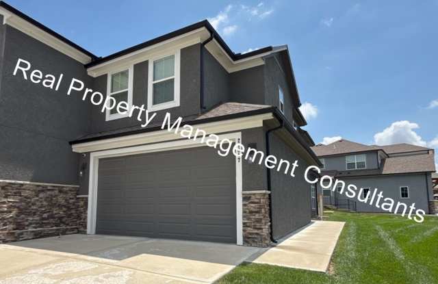 Beautiful 3 Bedroom, 2.5 Bath Townhome in Olathe! photos photos