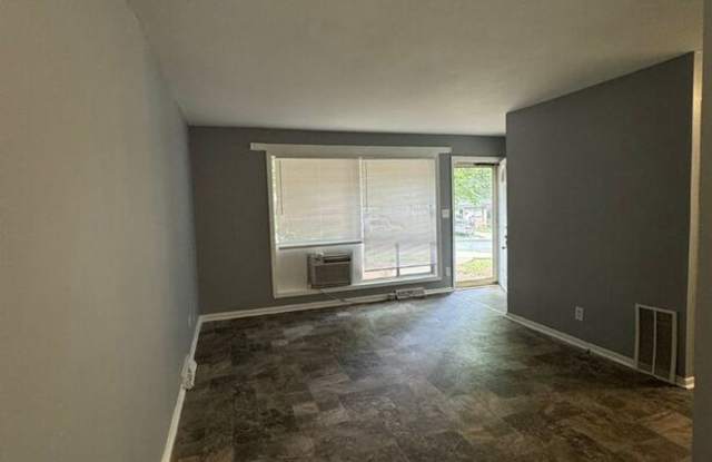 534 Camrose Dr Gallery 2