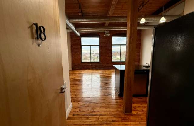 421 Broad Street photos photos