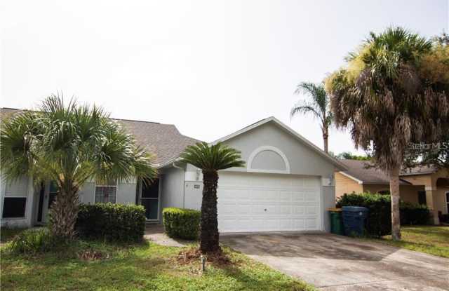 505 WOODVIEW DRIVE - 505 Woodview Drive, Tavares, FL 32778