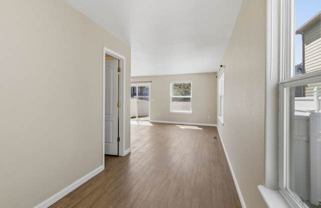 Recently Refreshed 3 Bed, 2.5 Bath Duplex with Fenced Yard — Available Now in Evans, CO! photos photos Recently Refreshed 3 Bed, 2.5 Bath Duplex with Fenced Yard — Available Now in Evans, CO! photos photos