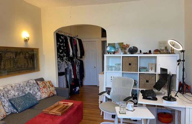 7 Grove St. Gallery 2