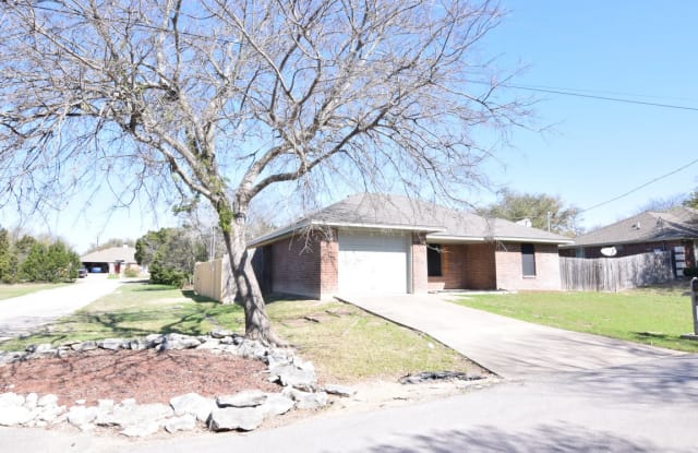 40 Cliffside Cir - 40 Cliffside Circle, Morgan's Point Resort, TX 76513