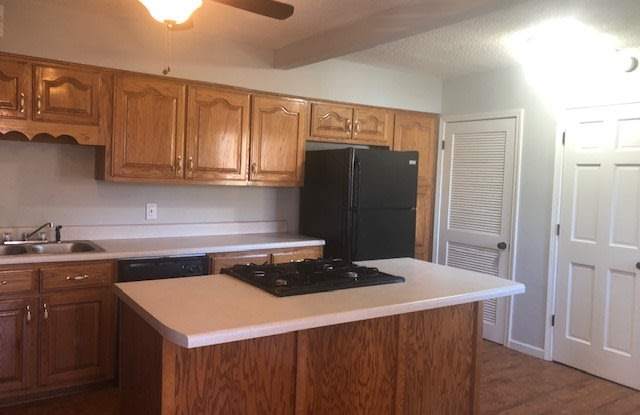 375 N OAK GROVE Gallery 2