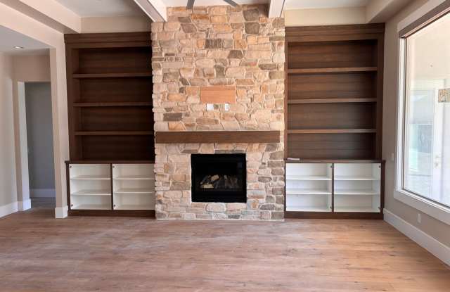 Gorgeous single story in Finley Farms within walking distance to Crimson High School Gallery 3