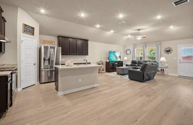 4311 Southton Woods Gallery 2