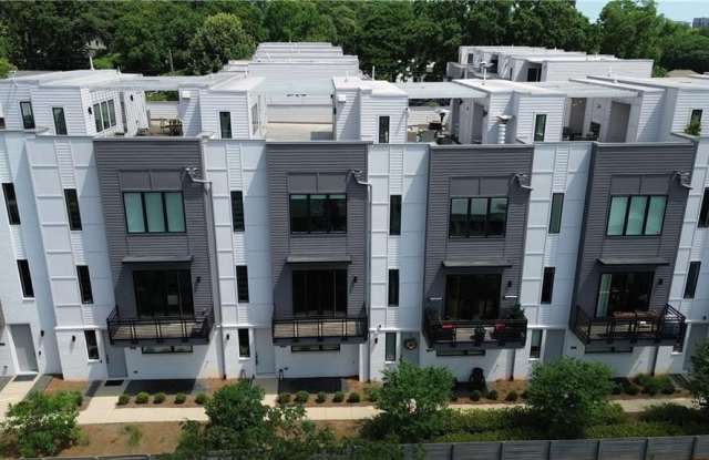 443 Plateau Place NW photos photos