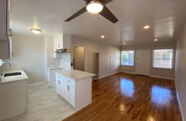 12641 W Vanowen St photos photos