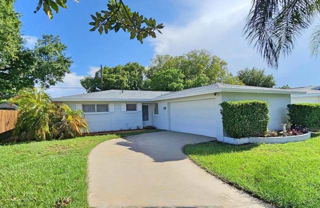 1756 Greenlea Drive photos photos