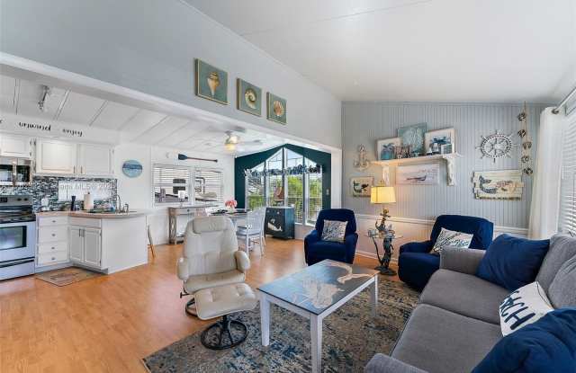 781 Nettles Blvd photos photos