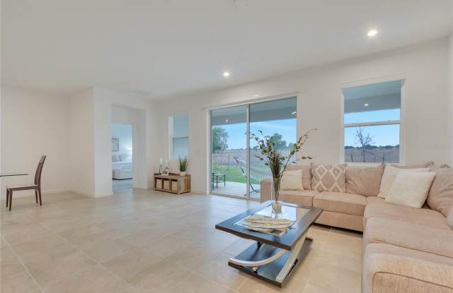 1098 BOARDWALK Place Gallery 3