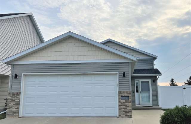 3183 6th St E - 3183 6th Street East, West Fargo, ND 58078