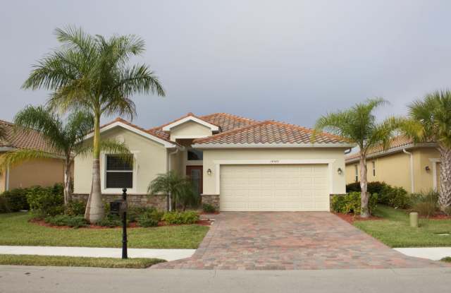 ANNUAL UNFURNISHED ** REFLECTION LAKES ** 3 BED + DEN / 3 BATH HOME - PET FRIENDLY** - 14549 Lanier Court, Collier County, FL 34114