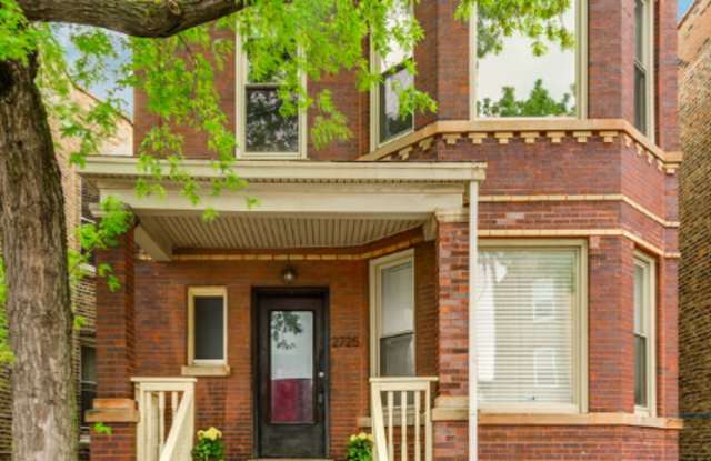 2725 N Kedzie Blvd photos photos