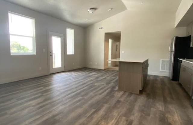 142 East 700 South #301 - 1 - 142 East 700 South Street, Ogden, UT 84404