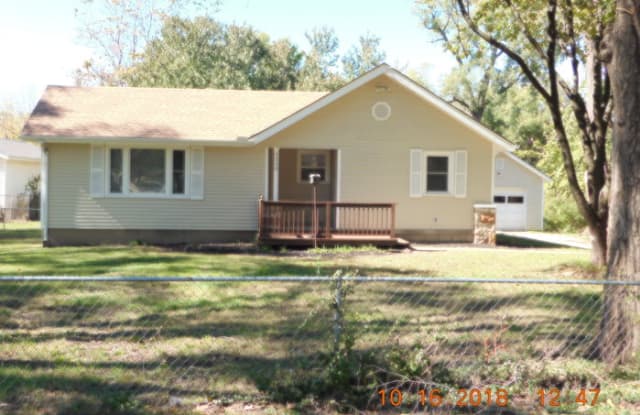 5330 Northwest Waukomis Drive - 5330 Aa Hwy, Kansas City, MO 64151