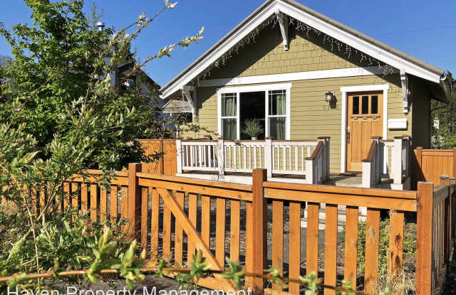 5105 46th Ave SW - 5105 46th Avenue Southwest, Seattle, WA 98136