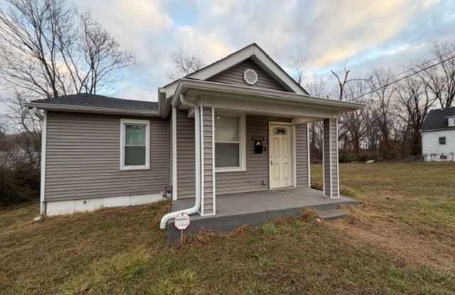 Lovely 2 Bedroom / 1 Bath for Rent - Section 8 Welcome photos photos