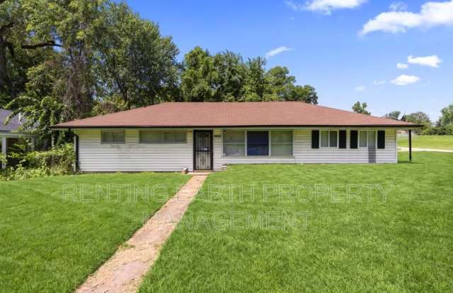 9835 Winkler Dr Gallery 2