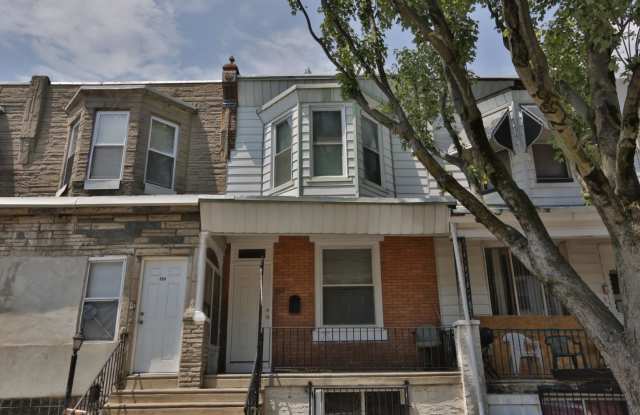 Recently Renovated 3-Bedroom Home – 252 N Wilton St photos photos