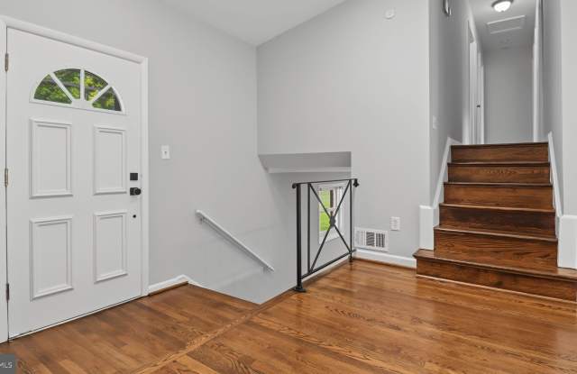 11419 LUND Place Gallery 4