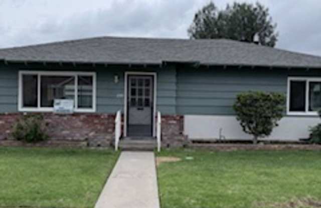 228-230 E Puente Street photos photos