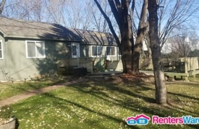 3194 Century Avenue N - 3194 North Century Avenue, Mahtomedi, MN 55115