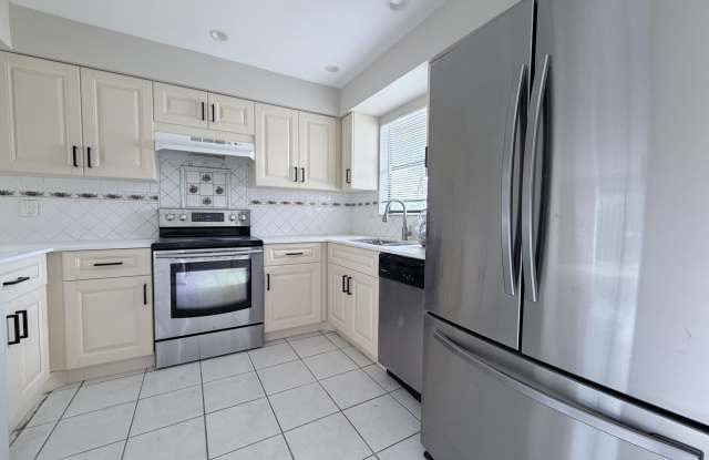 101 Shoreview Drive photos photos