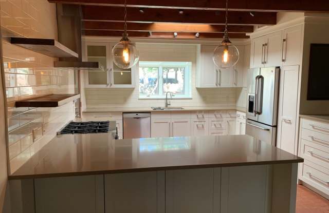 641 Garcia Street - Historic East Side! Gallery 1