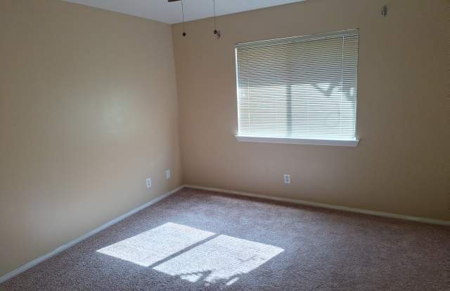27535 Lakeview Dr Gallery 3