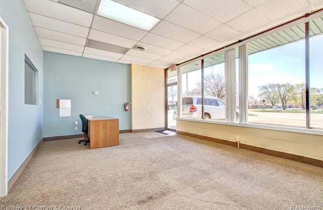 21134 ECORSE Road Gallery 4