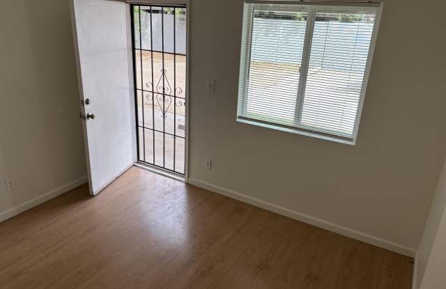 310 W 8th Avenue unit: D photos photos