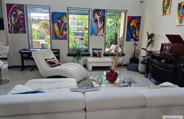 6855 PALO AZUL DR. Gallery 3