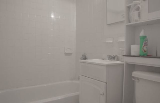 811 Ninth Avenue Gallery 2