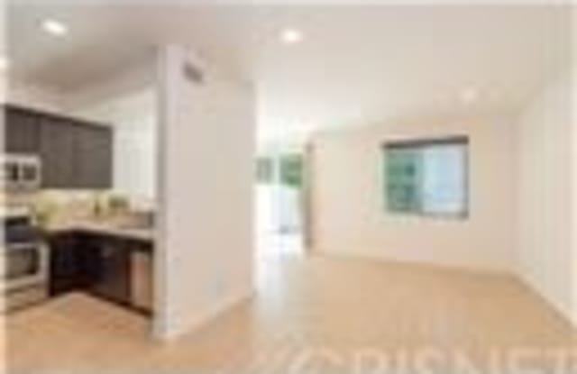 7606 N Courage Way Gallery 2