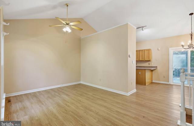 427 LESSIN Drive Gallery 3