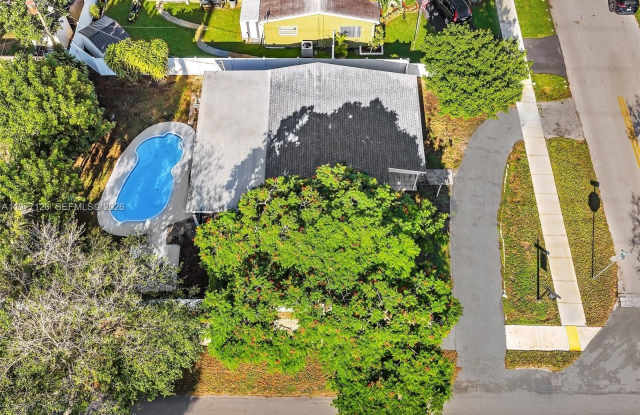 6800 Raleigh St photos photos