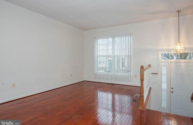8106 OLD POHICK CT Gallery 3