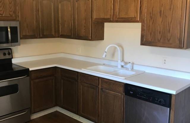 14833 Elmendorf Place Gallery 4