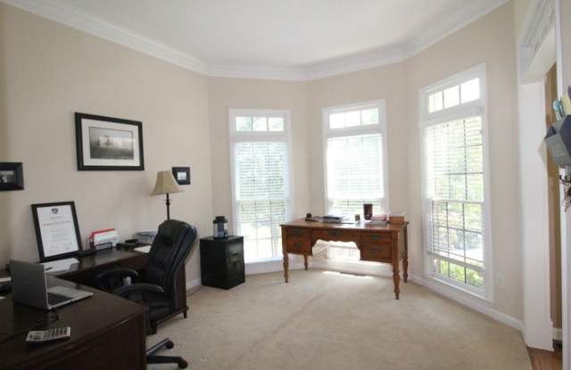 980 Summerfield Drive Gallery 4
