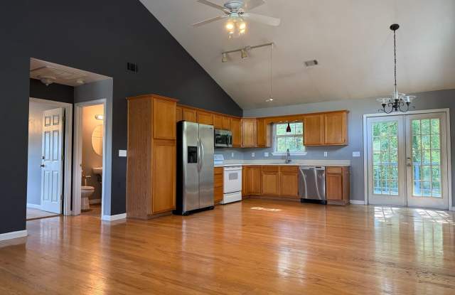 13301 Kanis Rd. Upper Apt, Little Rock AR 72211 Gallery 4