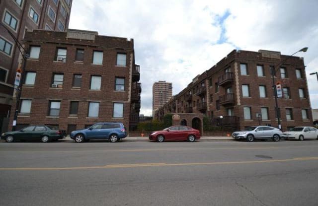 3028 Halsted - 3028 N Halsted St, Chicago, IL 60657
