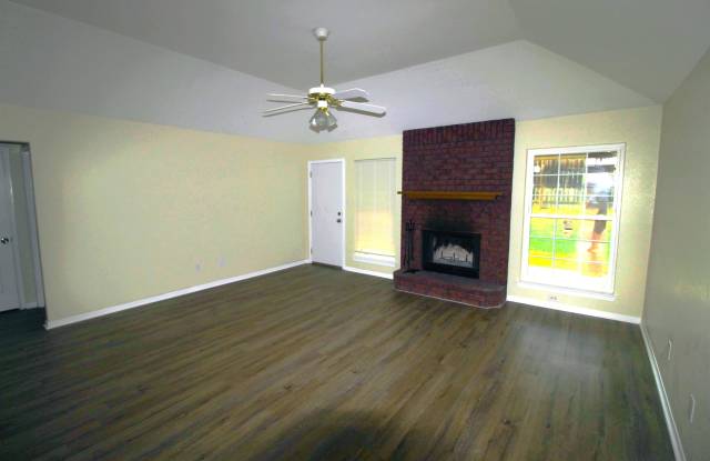 3901 Crosscut Loop Gallery 4