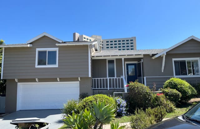 Split-Level 3 Bed Home with Solar in College View Estates, Near SDSU Gallery 3