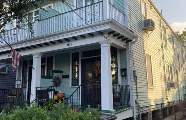 1414 Thalia Street Gallery 1