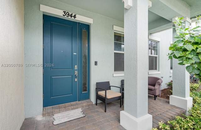 3944 Poinciana Ln Gallery 4