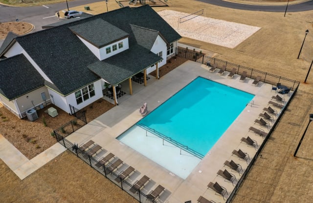 Water's Edge Apartments Gallery 4