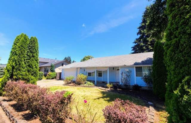 768 S. R St - 768 South R Street, Cottage Grove, OR 97424